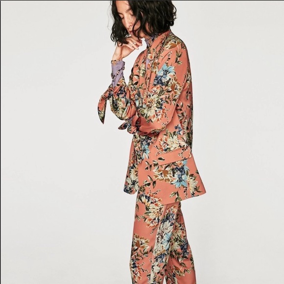 zara floral suit